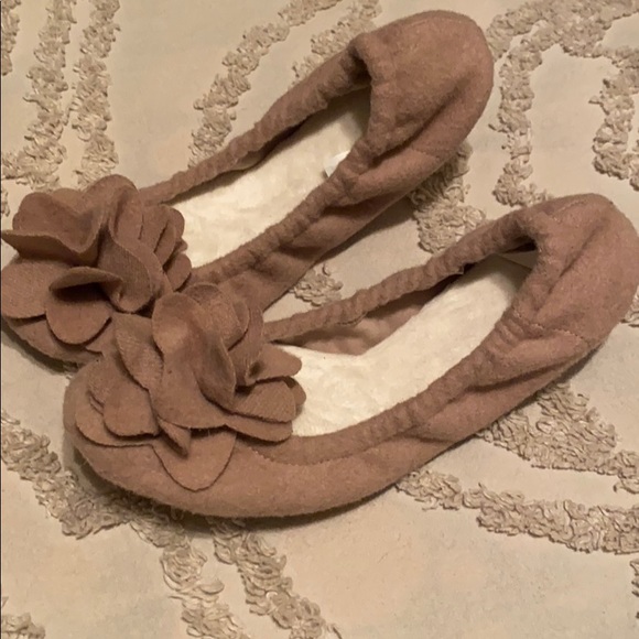 Never Worn!! Express Fashion wool ballet flats - Picture 2 of 4